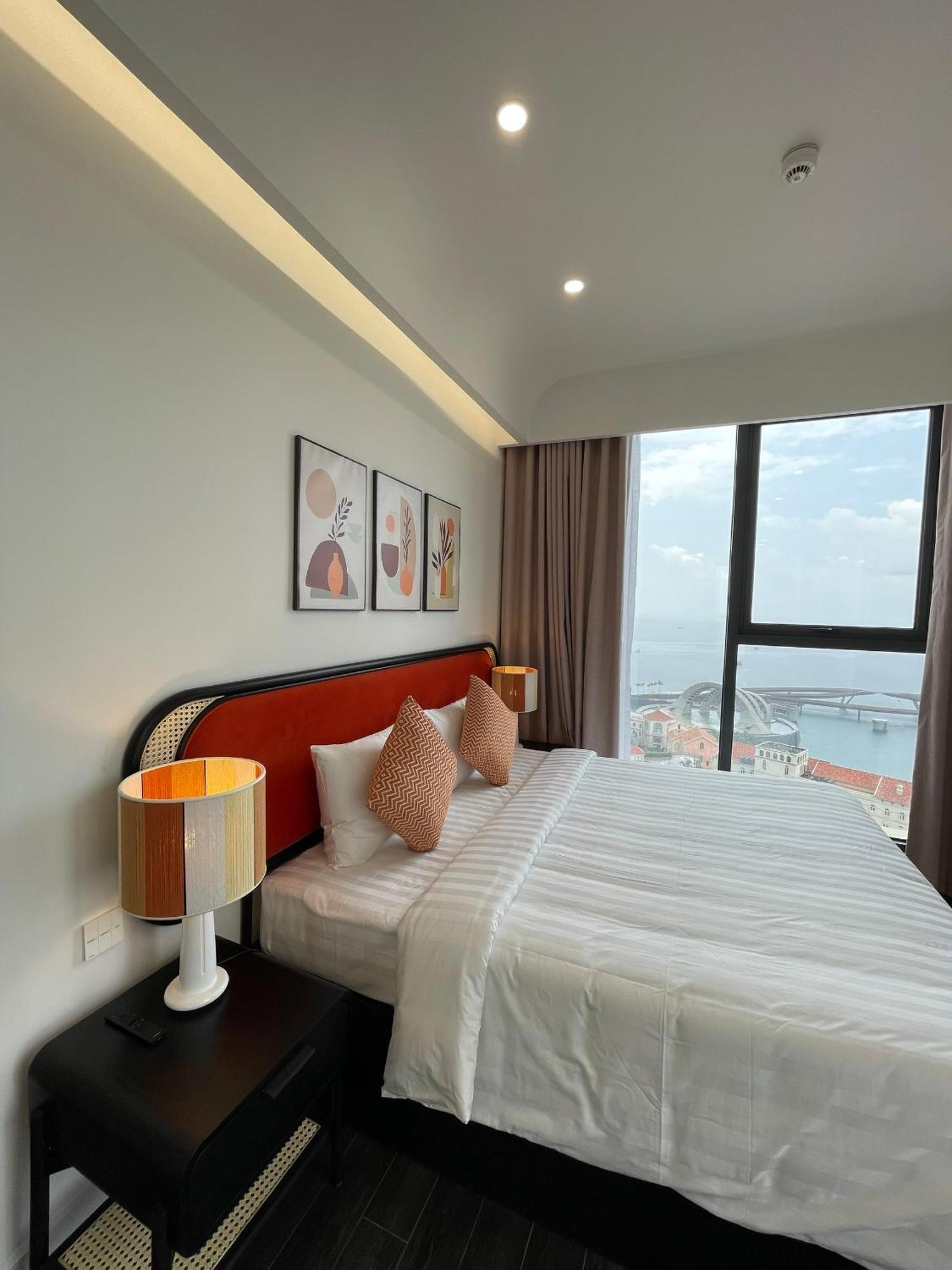 Times Corner Sorrento Boutique Hotel Дуонг-Донг Экстерьер фото